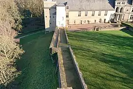 Tracé de la galerie nord vu du donjon.