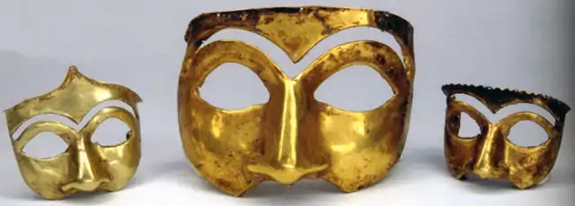 Masques d'or de Kalmakareh, Louristan, Iran. (entre -999 et -500).