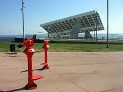 Aquí hay tomate (2004), installation artistique de Eulàlia Valldosera.