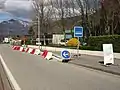 Un arrêt de bus en cours d’aménagement pour les PMR.