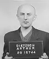 Arthur Dietzsch&nbsp;(en), infirmier kapo