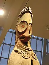 Tête du tambour commandité par le chef Tainmal