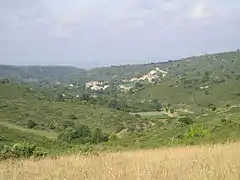 Le hameau du Mas-d'Arnaud, principale localité de la commune d'Aumelas.