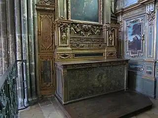 Photo de l'autel et de l'antependium