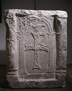 Autel paléochrétien de Saint-Victor-de-Castel à Bagnols-sur-Cèze, VIIe&nbsp;siècle.