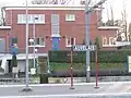 La gare d'Auvelais, vue de la rue Docteur Romedenne.