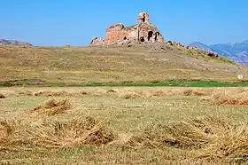 Ruines de l'église de Banak.