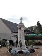 Monument aux morts.