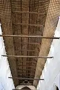 Plafond de bois en carène