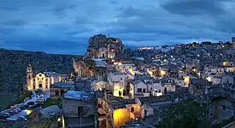 Il Sasso Caveoso avec, à gauche, l'église de Santi Pietro e Paolo.