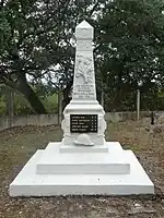 Le monument aux morts.