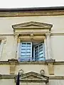 Fenêtre du bâtiment de l'institution Sévigné.
