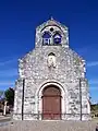 La façade ouest de l'église (avr.&nbsp;2013).