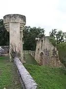 Ruines du prieuré (oct.&nbsp;2012)
