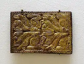 Bronze doré représentant un enchevêtrement d'animaux, IVe~IIIe&nbsp;siècle&nbsp;av. J.-C., Musée ethnologique de Berlin.