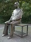 Monument à la mémoire de Bertolt Brecht devant le Berliner Ensemble.