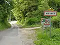Entrée de Bièvres.