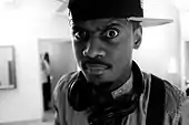Black M (2-)