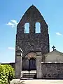 La façade de l'église Saint-Martin de Piis (août&nbsp;2012).