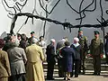 Cérémonie pour le 65e&nbsp;anniversaire de la libération des camps sur le site du Judenlager de Blechhammer