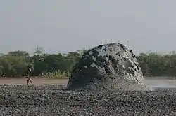 Une bulle éclatant à la surface.
