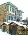 La «&nbsp;Maison bleue&nbsp;», exemple d'architecture traditionnelle.