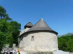 Le chevet de l'égliseSaint-Vincent de Silhen.