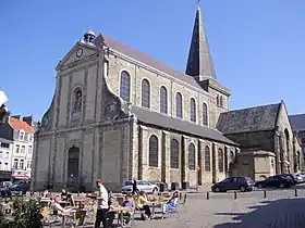 L'église Saint-Nicolas de Boulogne-sur-Mer du XIIIe&nbsp;siècle, reconstruite par Giraud Sannier.