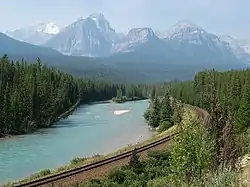 Vue de la vallée Bow dans le parc national Banff.