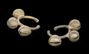 Bracelets de cheville. Culture Dan.