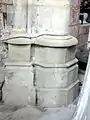 Bases au milieu du chevet.
