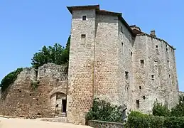Entrée des châteaux.
