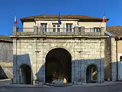 La mairie-lavoir.
