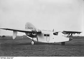 F-19 sur le tarmac de l'aéroport de Berlin (octobre 1930).