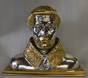 Buste-reliquaire de saint Hernin (en argent, fin XIVe siècle ou début XVe siècle).