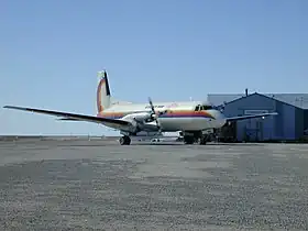 Un HS.748 en 1999 au Canada.