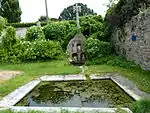 Calvaire-fontaine de Plésidy.