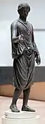 Jeune desservant du culte. Bronze, yeux incrustés d'argent.H. 1,41 m. Ier&nbsp;siècle EC.Palais des Conservateurs