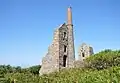 Ruines restaurées de la mine d'étain de Carn Galver, à Bosigran, qui, entre 1851 et 1907, a employé par intermittence jusque soixante dix mineurs sans jamais être rentable.