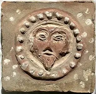 Carreau en terre cuite à l'effigie du Christ, environs de Carthage, VIe siècle.