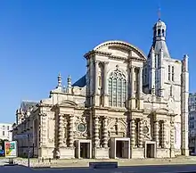Façade principale.