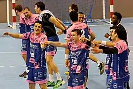 Le club célèbre son maintien, le 12 mai 2012.