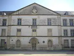 Façade.