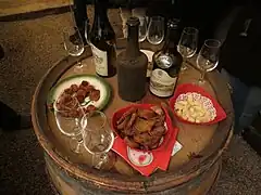 Dégustation de vin jaune et de Château-chalon (AOC) en cave