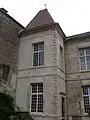 Tourelle sud de la façade est (restaurée en 2011)