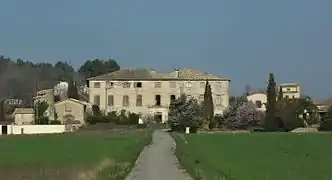 La façade.