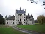 Le château de Pont-Saint-Pierre.