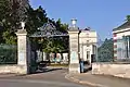 Entrée du château de Voisins.
