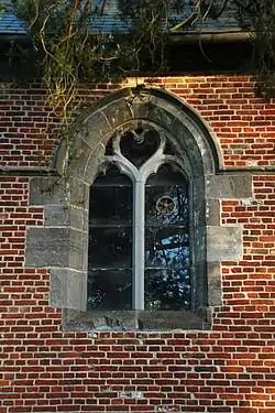 Fenêtre de la nef.