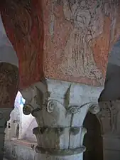 Chapiteau du XIe&nbsp;siècle, crypte de la cathédrale de Bayeux.